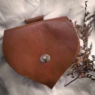 Bolso Hoja Cuero Sporran